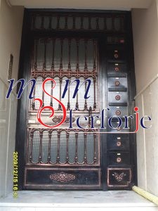 116 FERFORJE BİNA GİRİŞ KAPISI