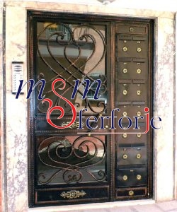 039 FERFORJE BİNA GİRİŞ KAPISI