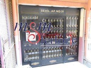 143 FERFORJE BİNA GİRİŞ KAPISI