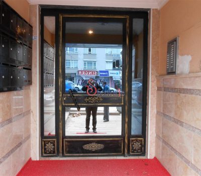 147 FERFORJE BİNA GİRİŞ KAPISI 147 FERFORJE BİNA GİRİŞ KAPISI