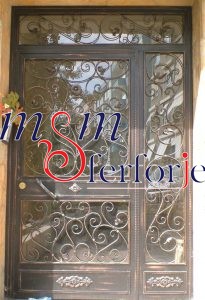 154 FERFORJE BİNA GİRİŞ KAPISI